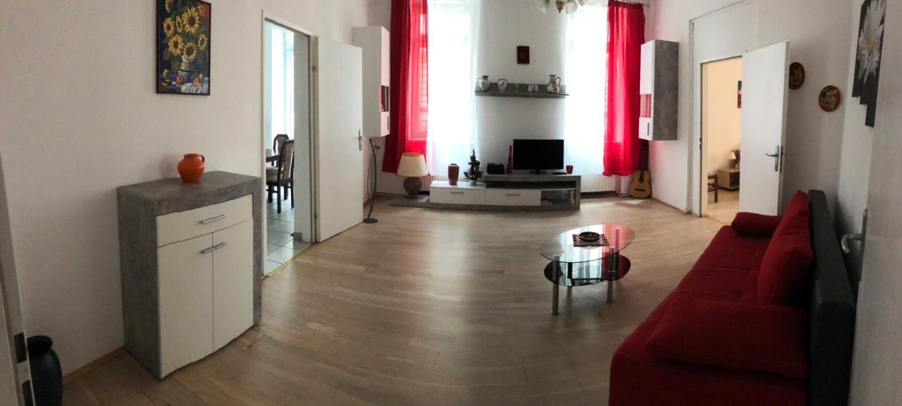 Apartments Diana-Contactless Check-In! Виена Екстериор снимка