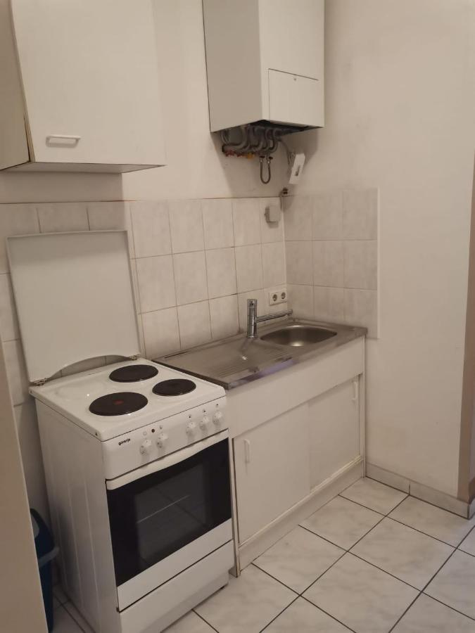 Apartments Diana-Contactless Check-In! Виена Екстериор снимка
