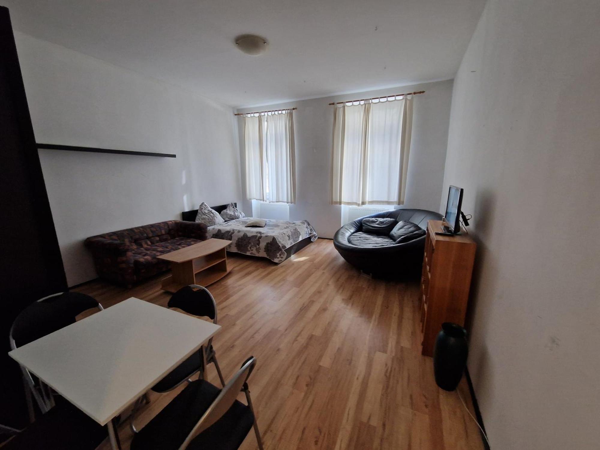 Apartments Diana-Contactless Check-In! Виена Екстериор снимка