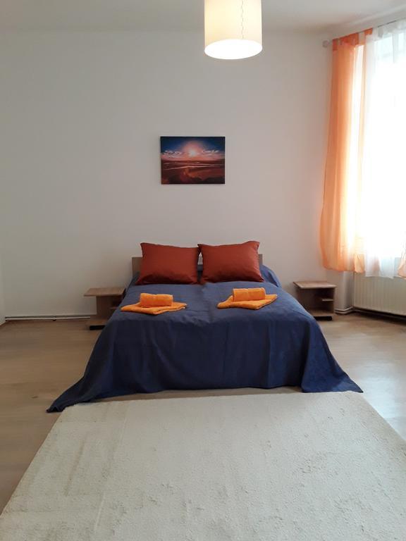 Apartments Diana-Contactless Check-In! Виена Екстериор снимка