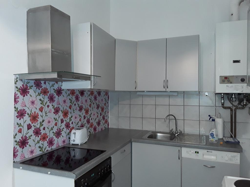 Apartments Diana-Contactless Check-In! Виена Екстериор снимка